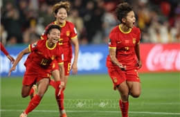 Đội tuyển nữ Trung Quốc giành 3 điểm đầu tay, dù thi đấu thiếu người
