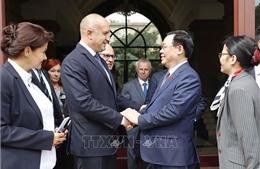Chủ tịch Quốc hội Vương Đình Huệ hội kiến Tổng thống Bulgaria