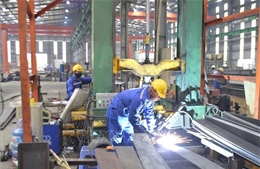 Hà Nội: Sản xuất công nghiệp tăng trưởng trong khó khăn