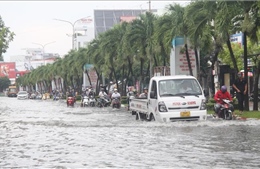 Bạc Liêu: Nhiều tuyến đường nội đô ngập nặng sau cơn mưa lớn