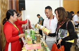 Thúc đẩy trao đổi thương mại qua các cửa khẩu Lào Cai và Vân Nam (Trung Quốc)