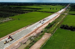 Nước rút hoàn thành cao tốc Mỹ Thuận - Cần Thơ