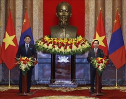 Chủ tịch nước Võ Văn Thưởng và Tổng thống Mông Cổ gặp gỡ báo chí sau hội đàm