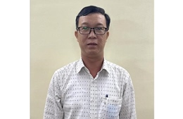 Bắt tạm giam Phó Chánh văn phòng Sở NN&PTNT TP Hồ Chí Minh