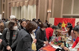 Tiếp tục lan tỏa hình ảnh Việt Nam qua hội chợ từ thiện ở Nhật Bản