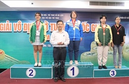 Trao huy chương cho các kỳ thủ thi đấu xuất sắc ở Giải vô địch Cờ tướng quốc gia