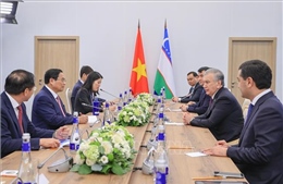 Thủ tướng Phạm Minh Chính gặp Tổng thống Uzbekistan