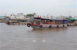 Bảo tồn và phát huy văn hóa Chợ nổi Cái Răng gắn liền với phát triển du lịch