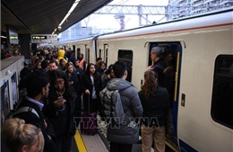 Anh: Hệ thống tàu điện ngầm London tê liệt do mất điện