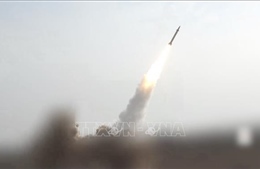 Houthi tuyên bố tấn công Israel bằng tên lửa siêu vượt âm