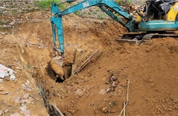 Bắt khẩn cấp nhóm đối tượng khai thác khoáng sản trái phép quy mô lớn
