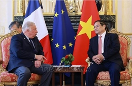 Thủ tướng Phạm Minh Chính hội kiến Chủ tịch Thượng viện Pháp
