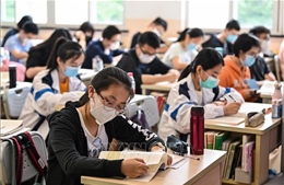 Trên 400 học sinh Trung Quốc phải sơ tán ngay trước ngày thi tuyển vào 10 