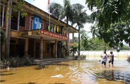 Các trường học vùng ngập úng của Hà Nội ứng phó với bão số 3
