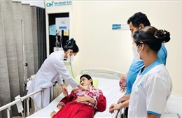 Bé gái Campuchia hồi phục ngoạn mục sau điều trị chấn thương sọ não tại Việt Nam
