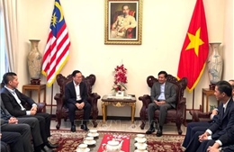 Tình đoàn kết Việt Nam - Lào rất đặc biệt trên thế giới
