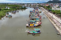 Ven biển từ Ninh Bình - Hà Tĩnh nước dâng cao từ 0,5 - 1,5m do ảnh hưởng bão số 10