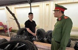 Bắt đối tượng trộm bánh xe ô tô ở nhiều tỉnh, thành phố