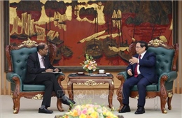 Thủ tướng tiếp Đại sứ Singapore tại Việt Nam Jaya Ratnam