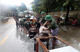 Hà Nội: Thăm hỏi, hỗ trợ các địa phương 30 tỷ đồng khắc phục hậu quả mưa lũ