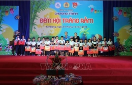 &#39;Đêm hội trăng rằm&#39; ấm áp cho con em người lao động