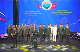Sĩ quan trẻ Việt Nam - Campuchia chung tay bảo vệ biên giới hòa bình, hữu nghị, phát triển