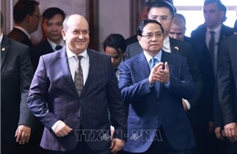 Thủ tướng Phạm Minh Chính và Thủ tướng Algeria Sifi Ghrieb tham dự Diễn đàn kinh tế Việt Nam – Algeria