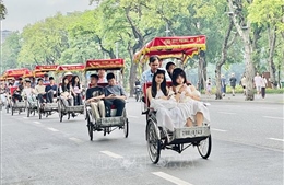 Du lịch Hà Nội thu hút hơn 28,22 triệu lượt khách trong 10 tháng đầu năm