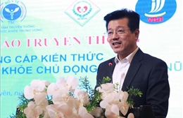 Trên 300 phụ nữ tìm hiểu kiến thức chăm sóc sức khỏe chủ động