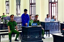 Phạt tù đối tượng lừa đảo người nhà của các bị án để chiếm đoạt tài sản