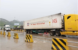Cửa khẩu Hữu Nghị Quan (Trung Quốc) tăng tốc thông quan dịp cận Tết Nguyên đán