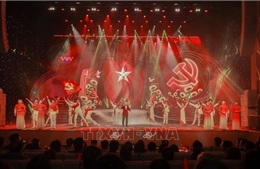 Khẳng định niềm tin son sắt với Đảng qua ngôn ngữ văn hóa nghệ thuật