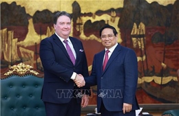 Thủ tướng tiếp Đại sứ Hoa Kỳ tại Việt Nam Marc Knapper đến chào từ biệt