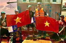 Ngư dân chắc tay lái vươn khơi, phát triển kinh tế biển