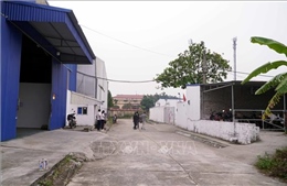 Cương quyết dừng hoạt động của xưởng sản xuất giày giữa khu dân cư