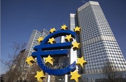 ECB giữ nguyên lãi suất khi đồng euro mạnh
