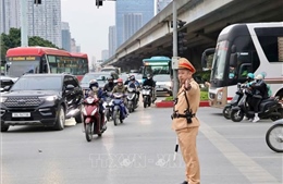 Thủ tướng chỉ đạo tăng cường vận tải, bảo đảm an toàn giao thông dịp Tết 