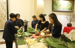 Xuân Bính Ngọ 2026: Giữ 'nếp nhà' Tết Việt trên đất nước Triệu Voi 