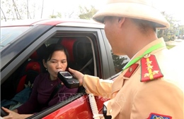 Cao điểm kiểm tra nồng độ cồn, xe chở quá tải trọng, chạy quá tốc độ dịp Tết