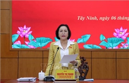 Phó Chủ tịch Quốc hội Nguyễn Thị Thanh kiểm tra công tác bầu cử tại Tây Ninh