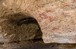 Khám phá các hang động kỳ thú trên sa mạc Sahara