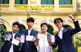 Cử tri tuổi 18 háo hức mong chờ 'ngày mai đi bầu cử'