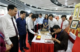 Vùng đất trăm nghề triển lãm sản phẩm thủ công mỹ nghệ