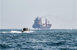 Rủi ro chuỗi cung ứng toàn cầu gia tăng sau động thái của Mỹ tại Hormuz