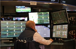 S&P 500 và Nasdaq lập đỉnh mới, Phố Wall chuẩn bị đón tuần nhiều thử thách