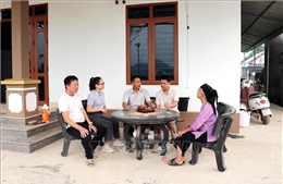 Phong trào hiến đất làm đường ở vùng đồng bào công giáo Bình Ca