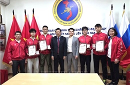 Vinh danh thành tích của đoàn học sinh Việt Nam tại Olympic Hóa học quốc tế Mendeleev