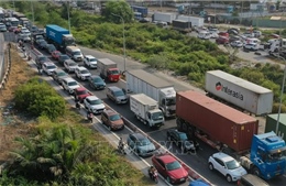 TP. Hồ Chí Minh: Các cửa ngõ ùn ứ nhẹ trong ngày đầu nghỉ Lễ Giỗ Tổ Hùng Vương