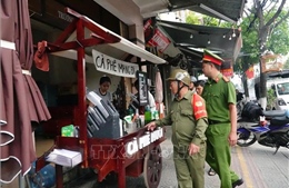 Trả lại thông thoáng cho vỉa hè: Để việc ra quân không chỉ là chiến dịch phong trào