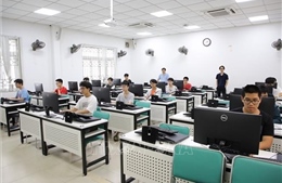 Giải bài toán công nghệ Việt từ liên kết 3 nhà